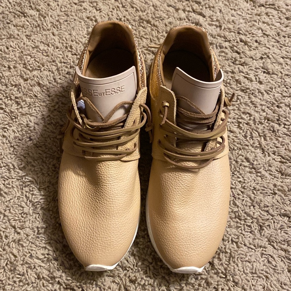 EUC Esseutesse leather fringe tan sneakers size 41